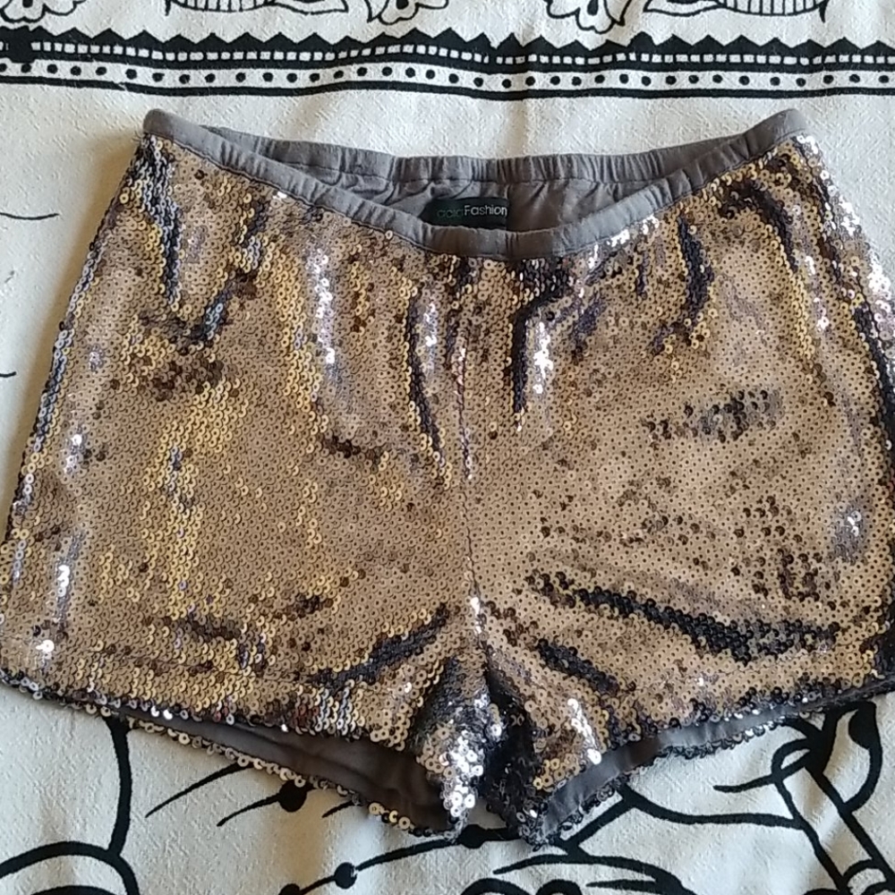 3/22!!! Sequin Hot Shorts